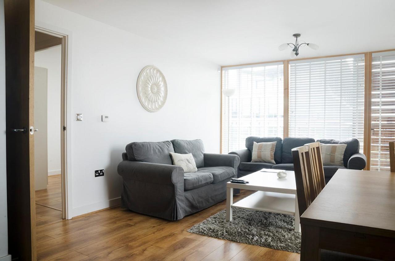 City Stay Apartments - Vizion Milton Keynes Bagian luar foto