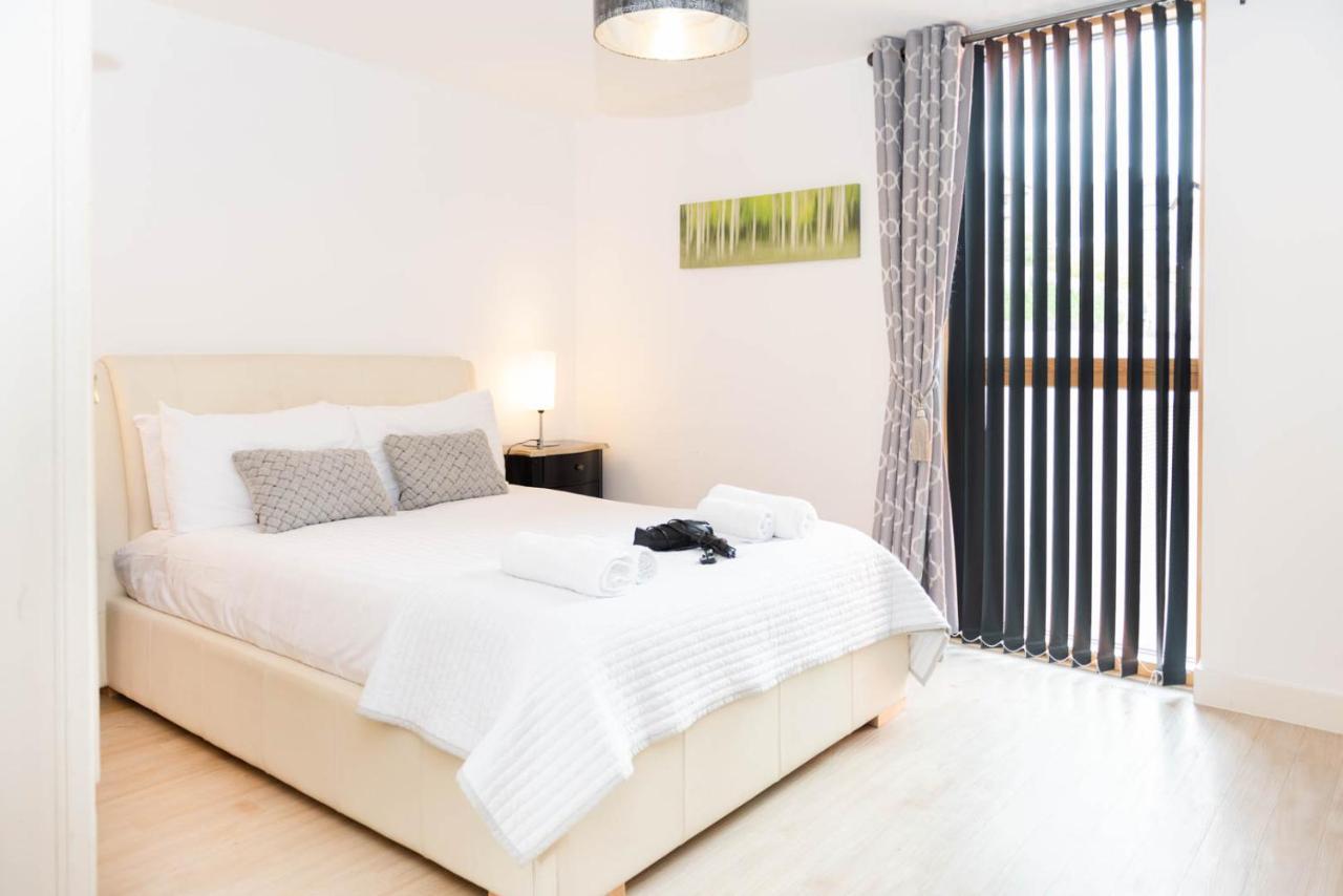 City Stay Apartments - Vizion Milton Keynes Bagian luar foto