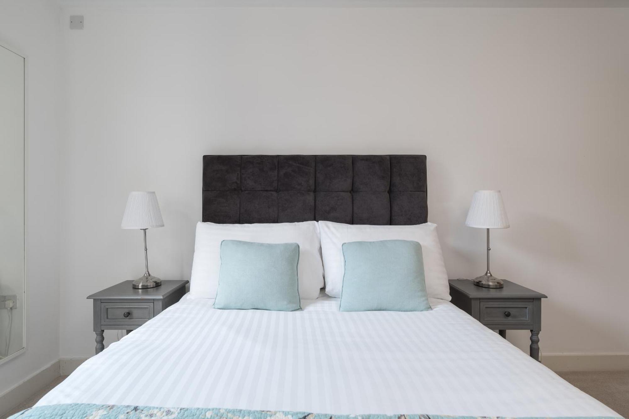 City Stay Apartments - Vizion Milton Keynes Bagian luar foto