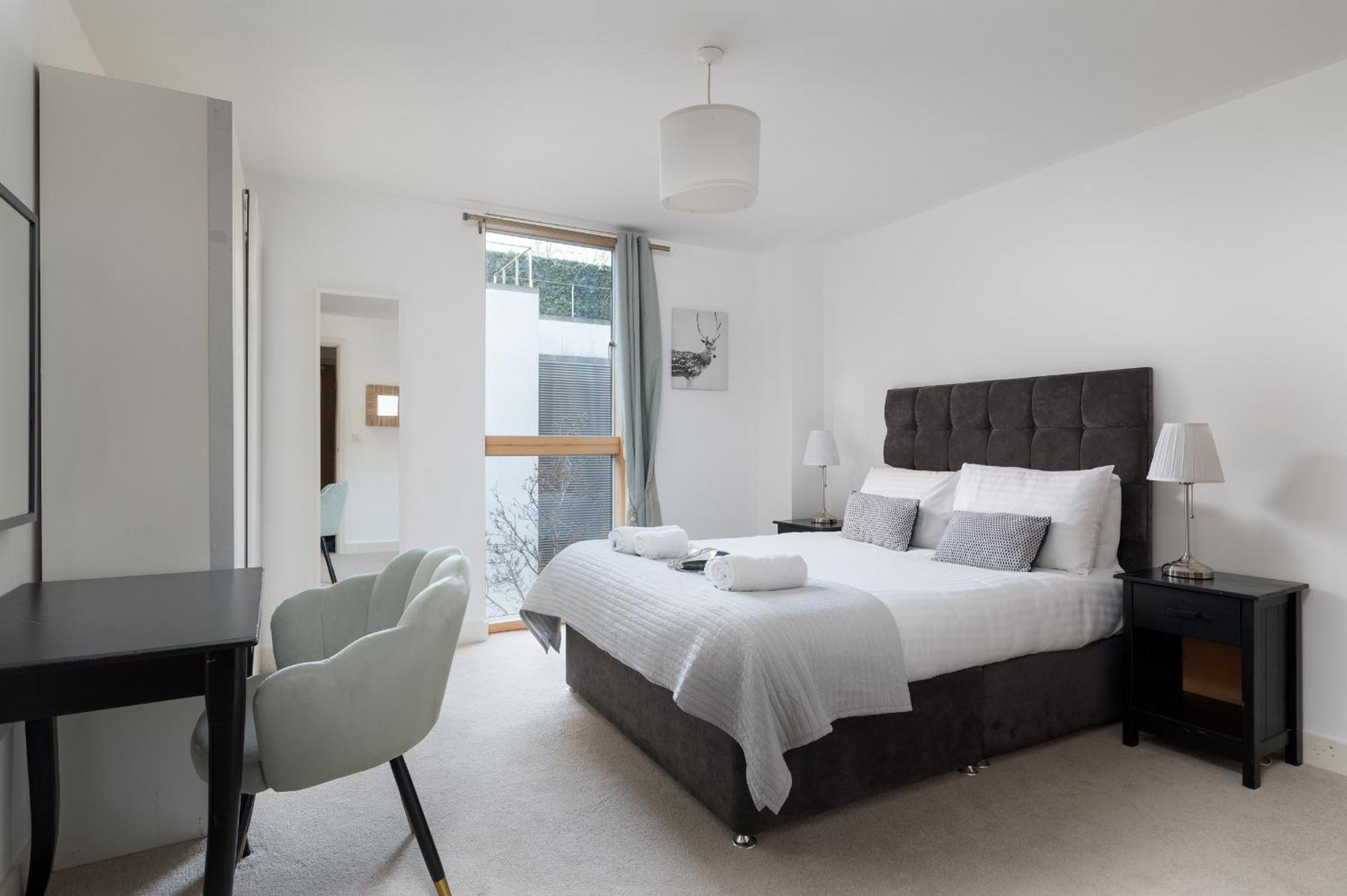 City Stay Apartments - Vizion Milton Keynes Bagian luar foto